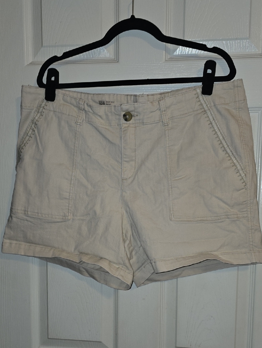 a.n.a Cream‎ Women's Utility Patch-Pocket Shorts